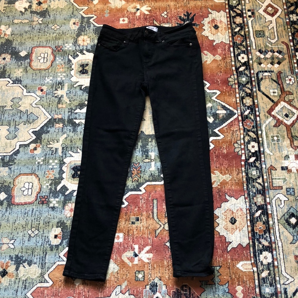 Black Mid-Rise *PAIGE* Skinny Jeans